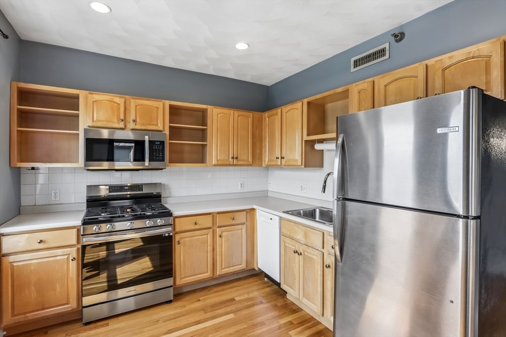 550 Main ST #5, Malden, MA, 550 Main ST #5, Malden, MA Photo #10