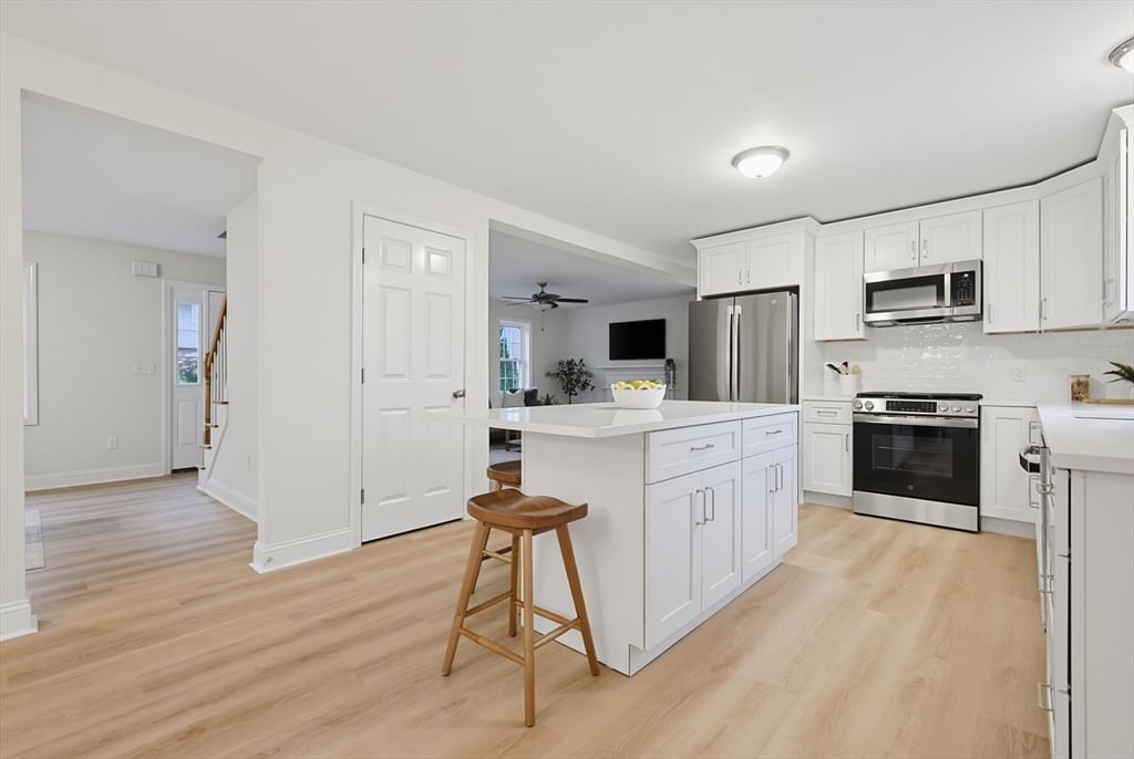 18 Bullard Ave, Worcester, MA Photo #10