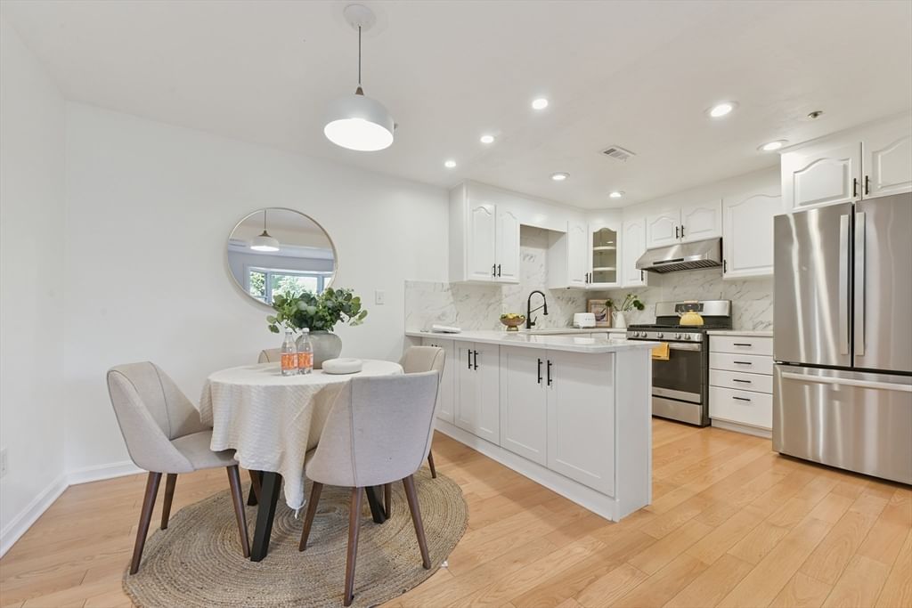 110 Coolidge Hill Rd #2, Watertown, MA, 110 Coolidge Hill Rd #2, Watertown, MA Photo #8