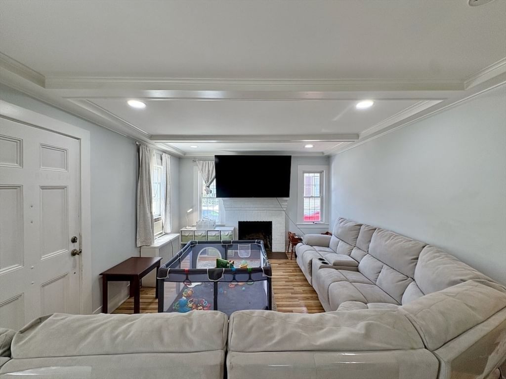 5 Canal St, Millbury, MA Photo #9