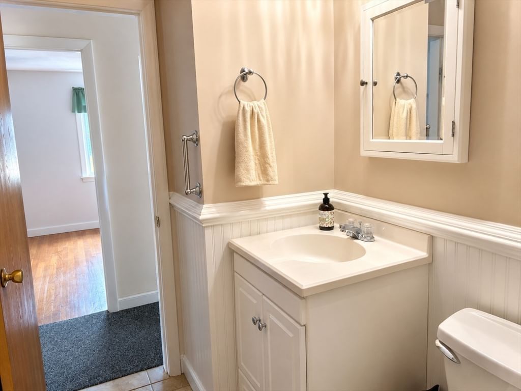 29 Forest Street, Franklin, MA Photo #11