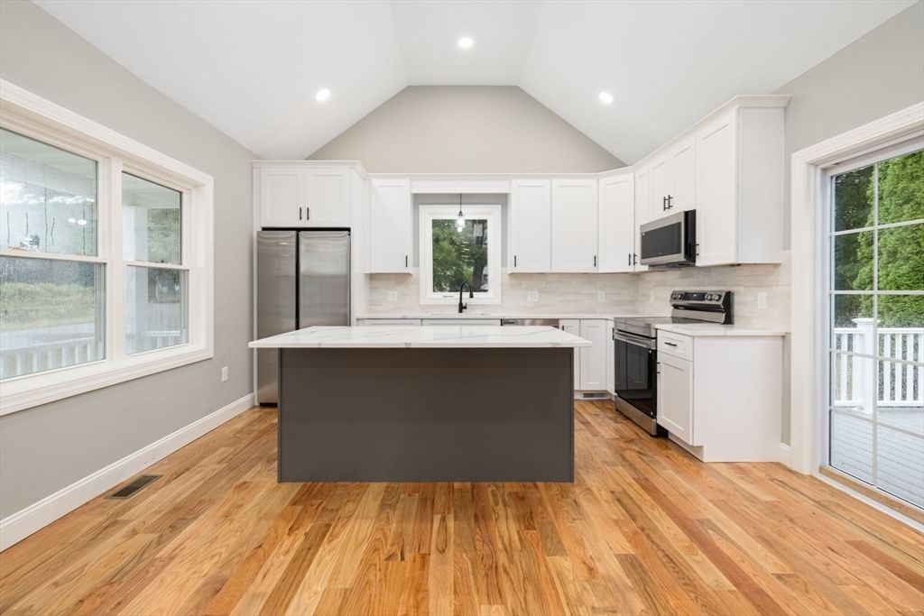 5 Colfall St, Seekonk, MA, 5 Colfall St, Seekonk, MA Photo #5