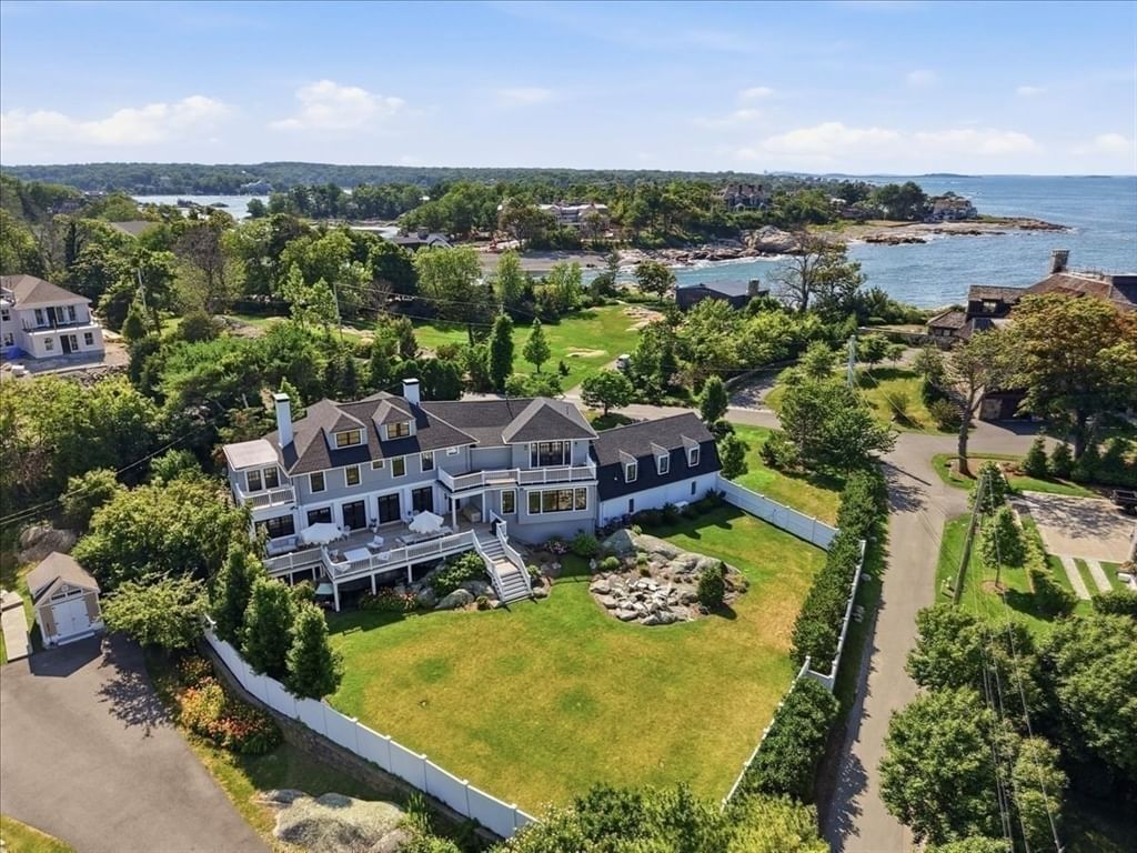 Photo of 41 Hobart Ln, Cohasset, MA