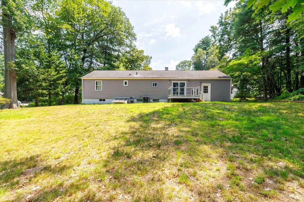 13 Curley Dr, Hudson, MA, 13 Curley Dr, Hudson, MA Photo #5