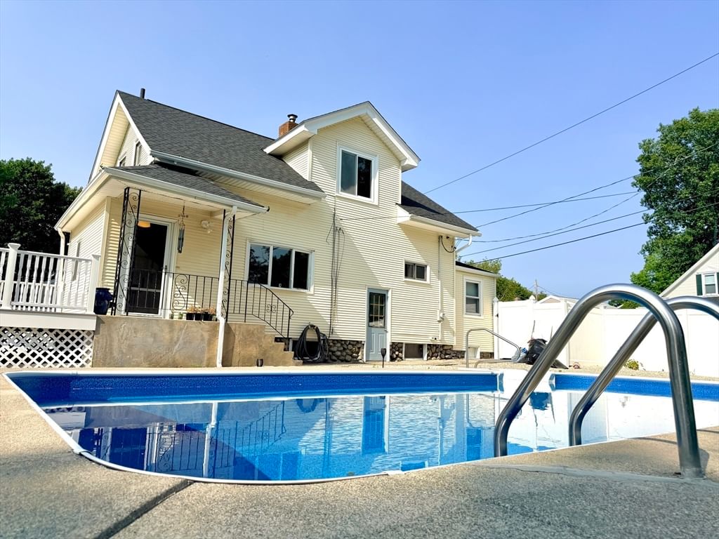 22 Pelican Ave, Worcester, MA, 22 Pelican Ave, Worcester, MA Photo #2
