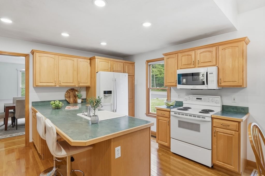 32 Shaker Lane, Littleton, MA, 32 Shaker Lane, Littleton, MA Photo #15