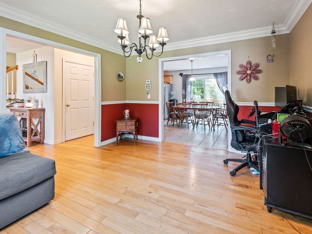 4 Commonwealth Ave, Auburn, MA Photo #17
