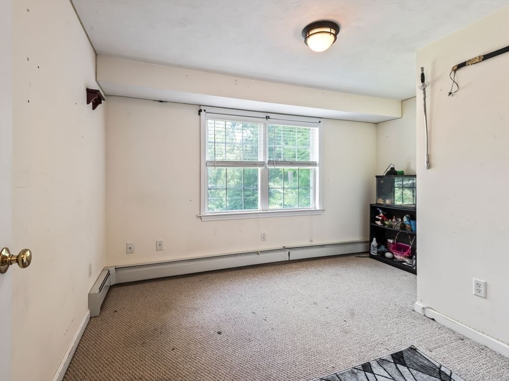 4 Commonwealth Ave, Auburn, MA Photo #23