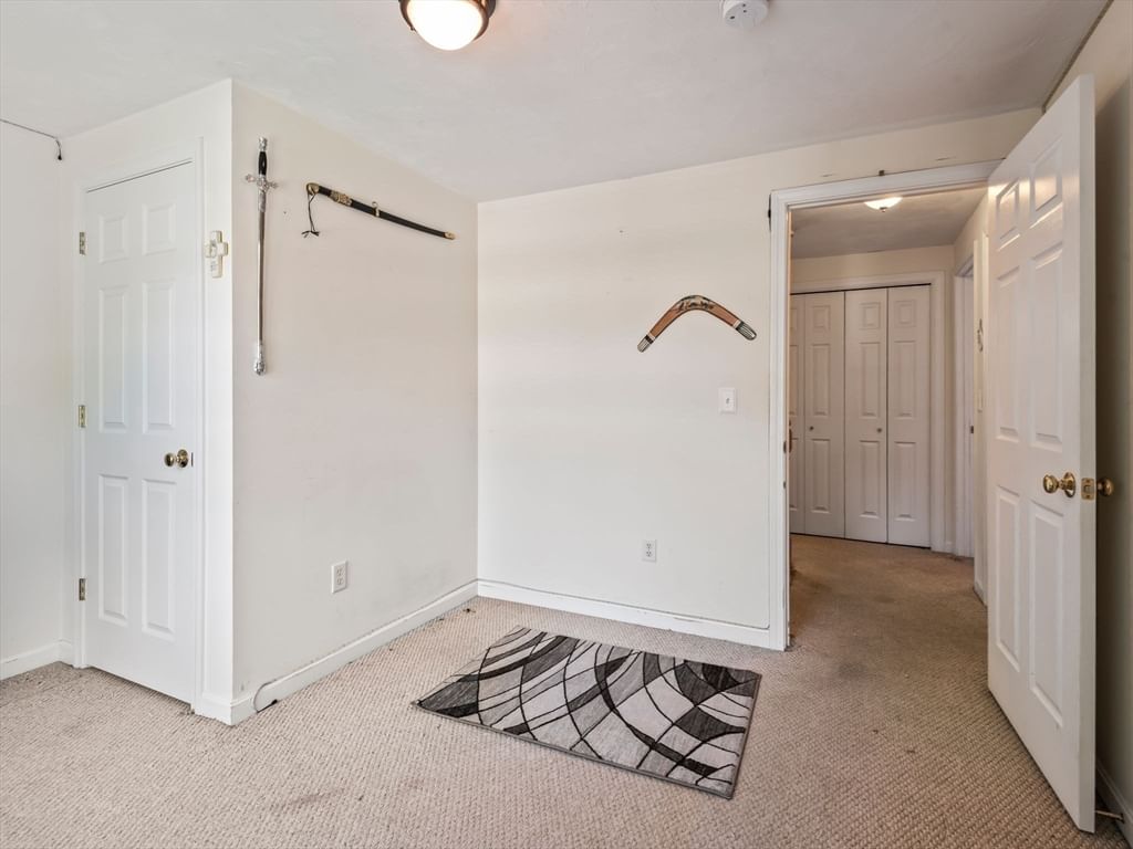 4 Commonwealth Ave, Auburn, MA Photo #24