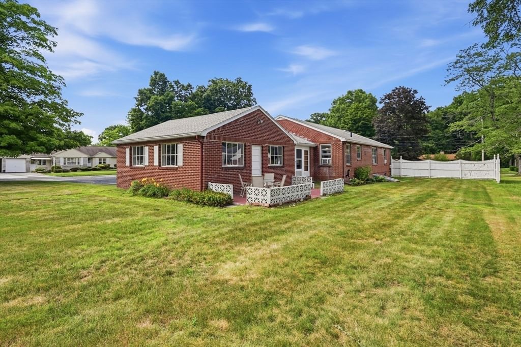 12 Wilbraview Dr, Wilbraham, MA, 12 Wilbraview Dr, Wilbraham, MA Photo #32