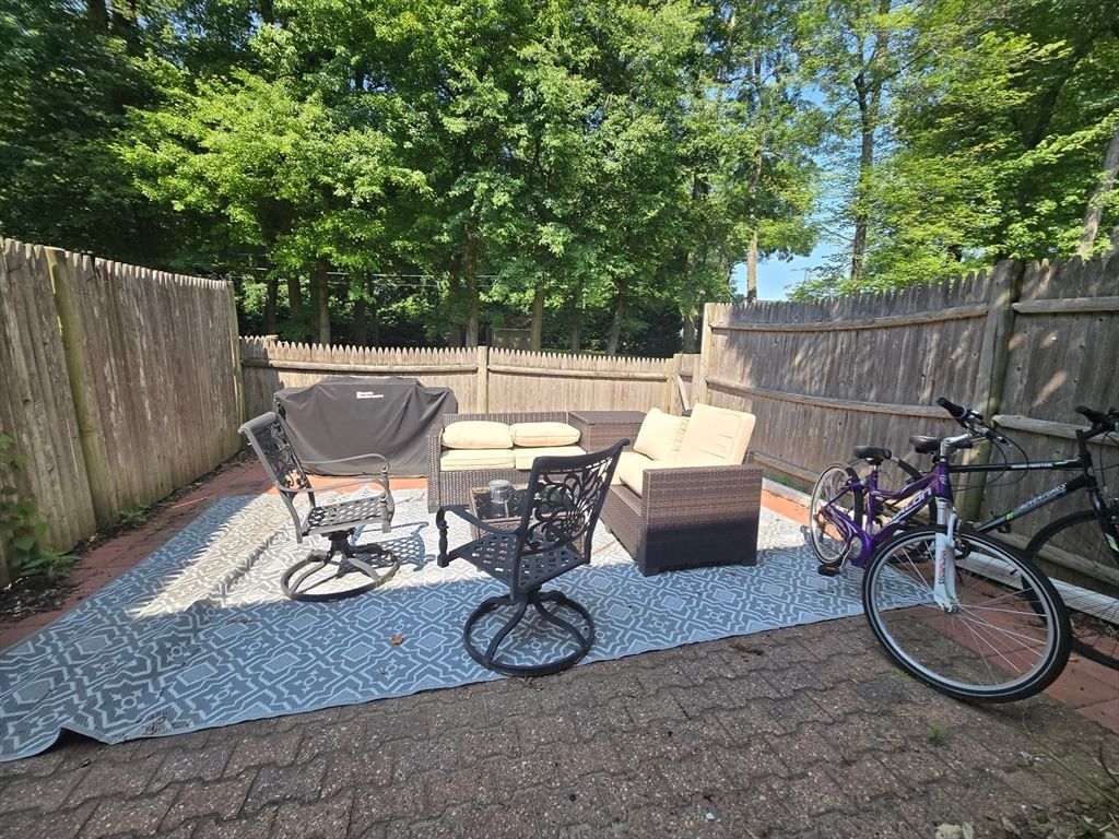 6 Corey Colonial #6, Agawam, MA Photo #38