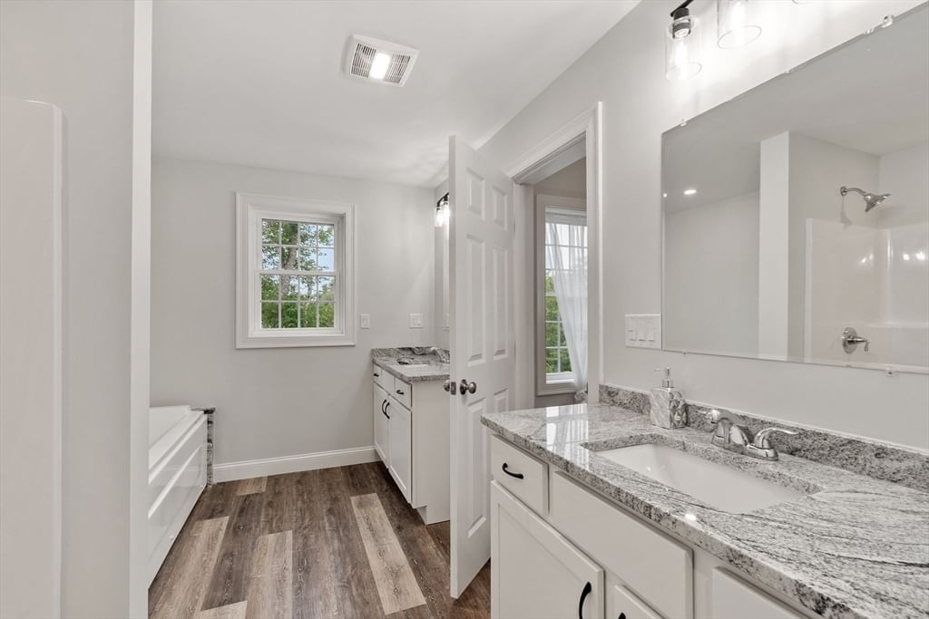72 Cottage Ln #A, Templeton, MA, 72 Cottage Ln #A, Templeton, MA Photo #4