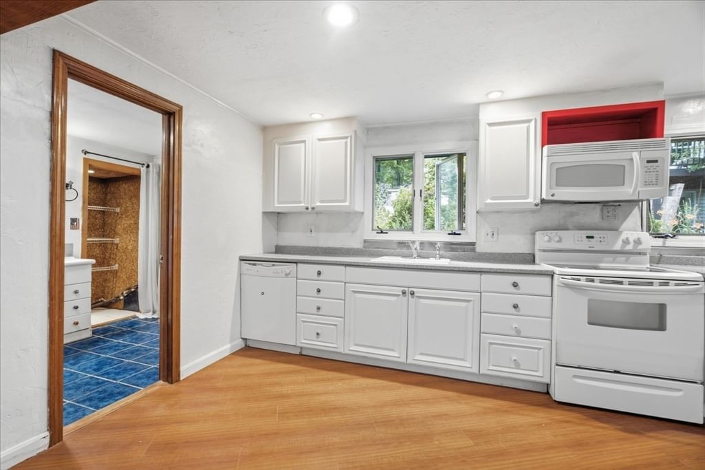 7 Victoria Avenue, Rutland, MA Photo #19