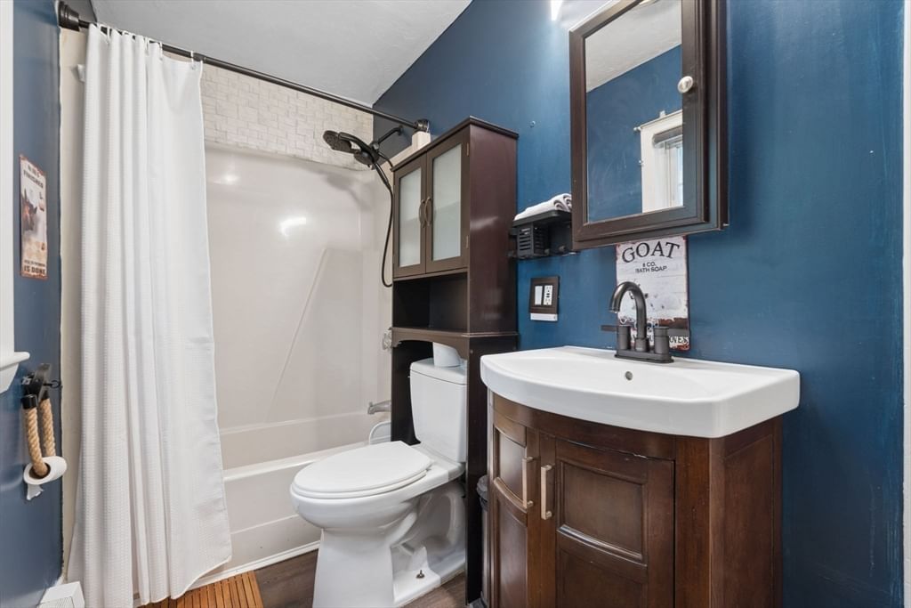 70 Mirror Lake Ave #70, Norfolk, MA Photo #20