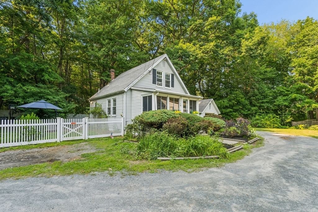 70 Mirror Lake Ave #70, Norfolk, MA Photo #28