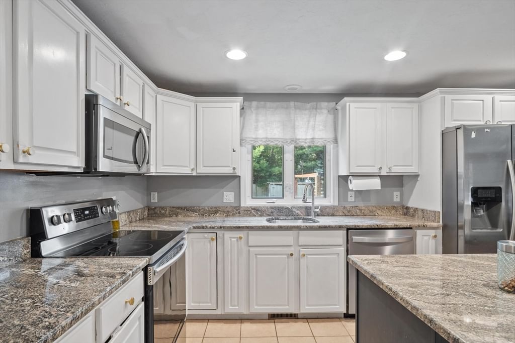 23 Black Cat Rd, Plymouth, MA, 23 Black Cat Rd, Plymouth, MA Photo #17