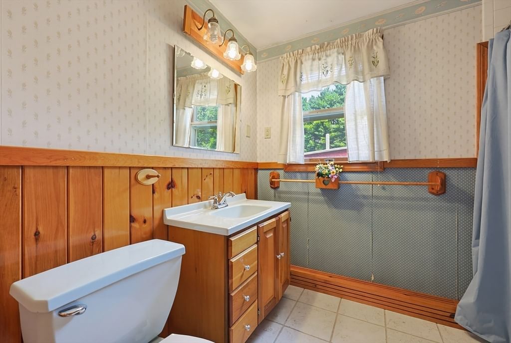 640 Pulaski Blvd, Bellingham, MA Photo #24