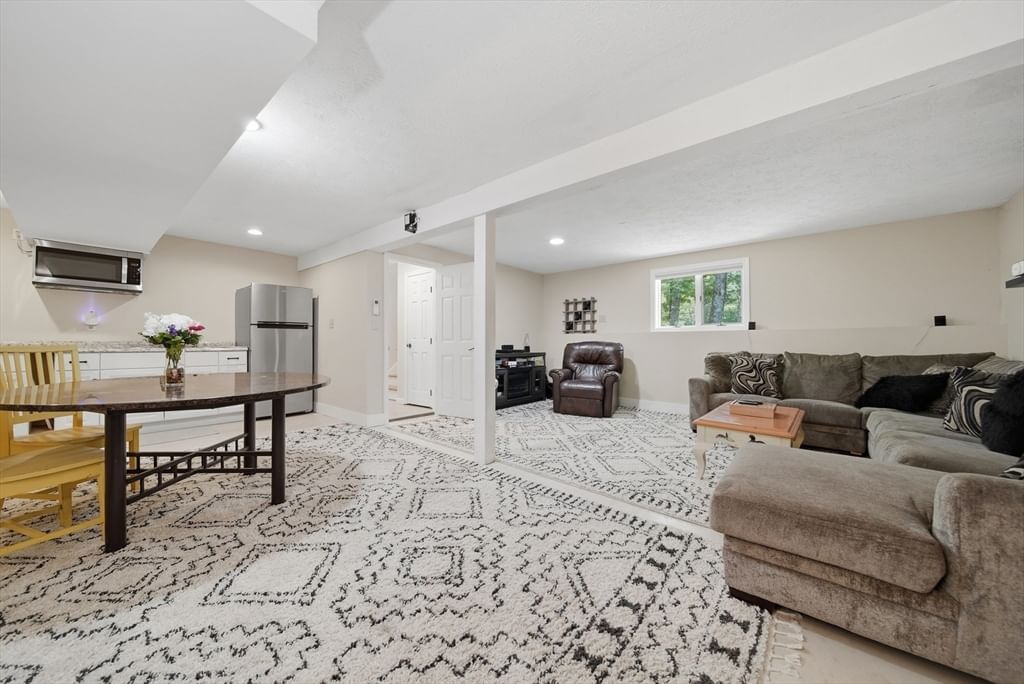 1 Rock Forest Drive, Hooksett, NH Photo #28