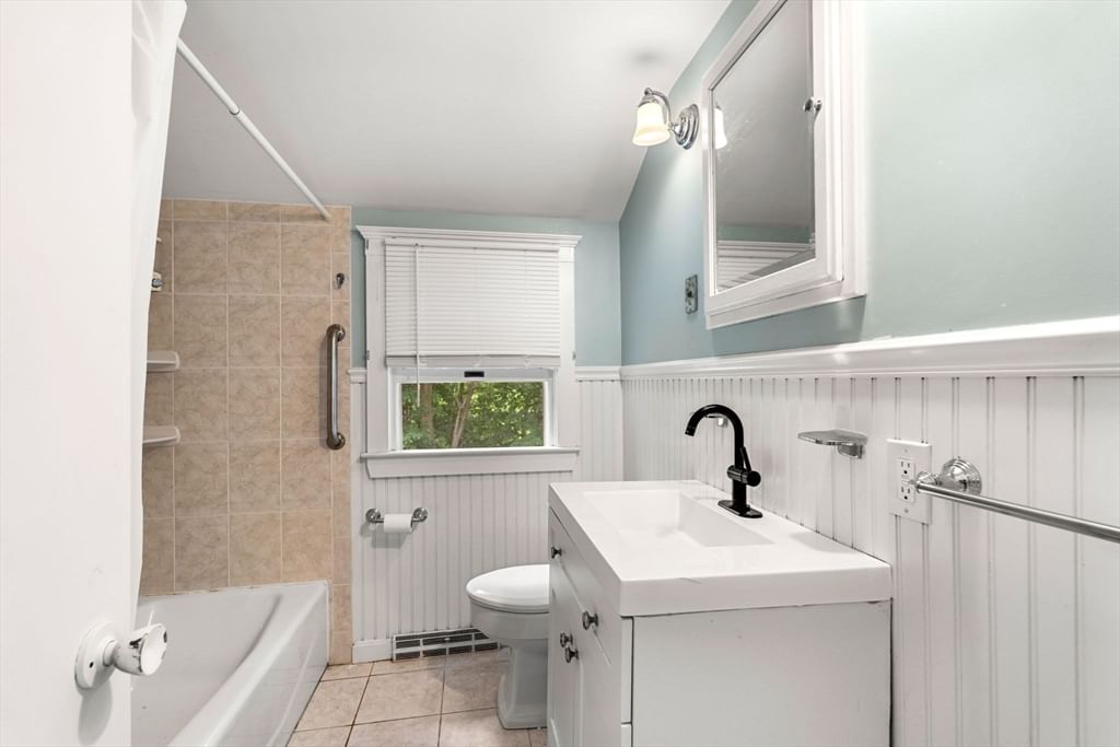 64 Spring View Drive, Lynn, MA Photo #23