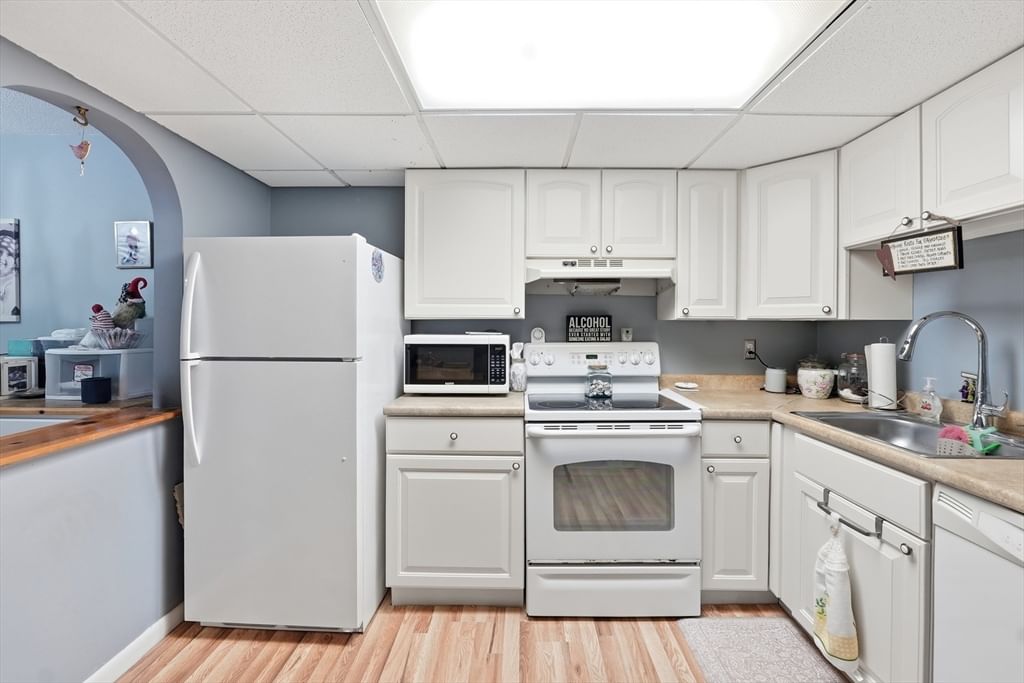 59 School St #B2, Northborough, MA, 59 School St #B2, Northborough, MA Photo #13