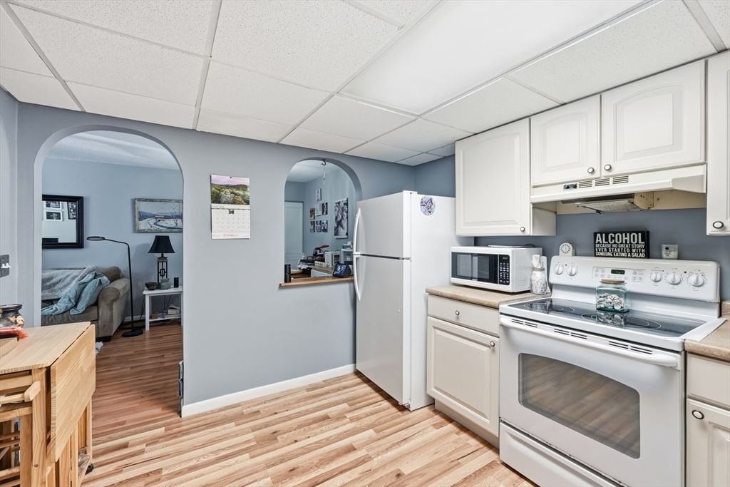 59 School St #B2, Northborough, MA, 59 School St #B2, Northborough, MA Photo #17