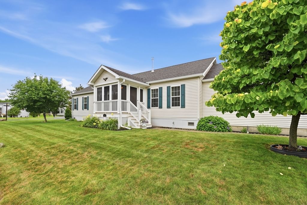 Photo of 11 Carol Circle, Westfield, MA
