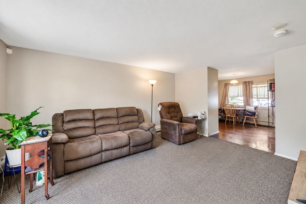 48 Manor Court #48, Springfield, MA Photo #2