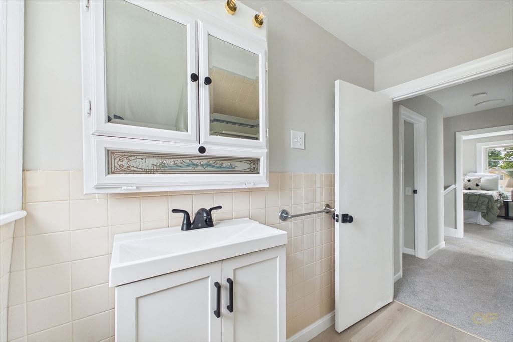 250 Chancery St, New Bedford, MA Photo #23