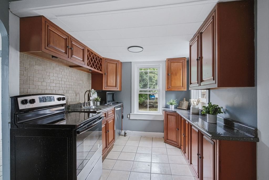 92 Broadway, Taunton, MA, 92 Broadway, Taunton, MA Photo #6