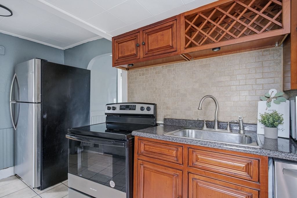 92 Broadway, Taunton, MA, 92 Broadway, Taunton, MA Photo #8