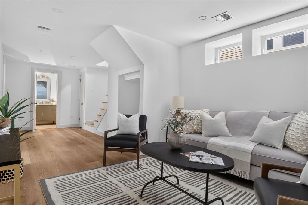 146 Jaques St #A, Somerville, MA Photo #14