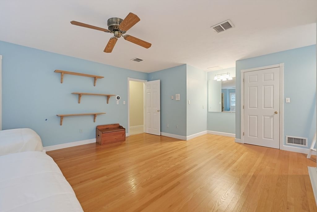 25 Erin Way, Holliston, MA Photo #35