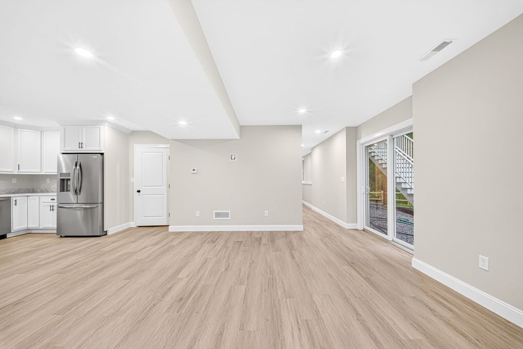 6 Mchugh Ave, Billerica, MA Photo #30