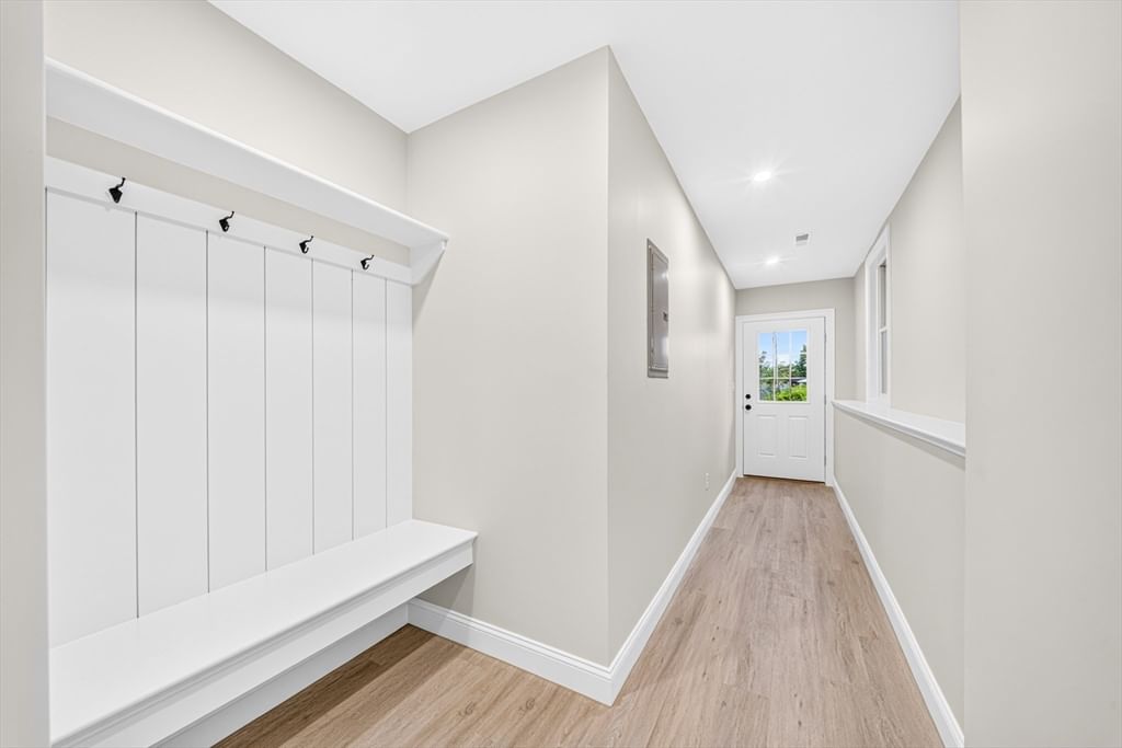 6 Mchugh Ave, Billerica, MA Photo #32