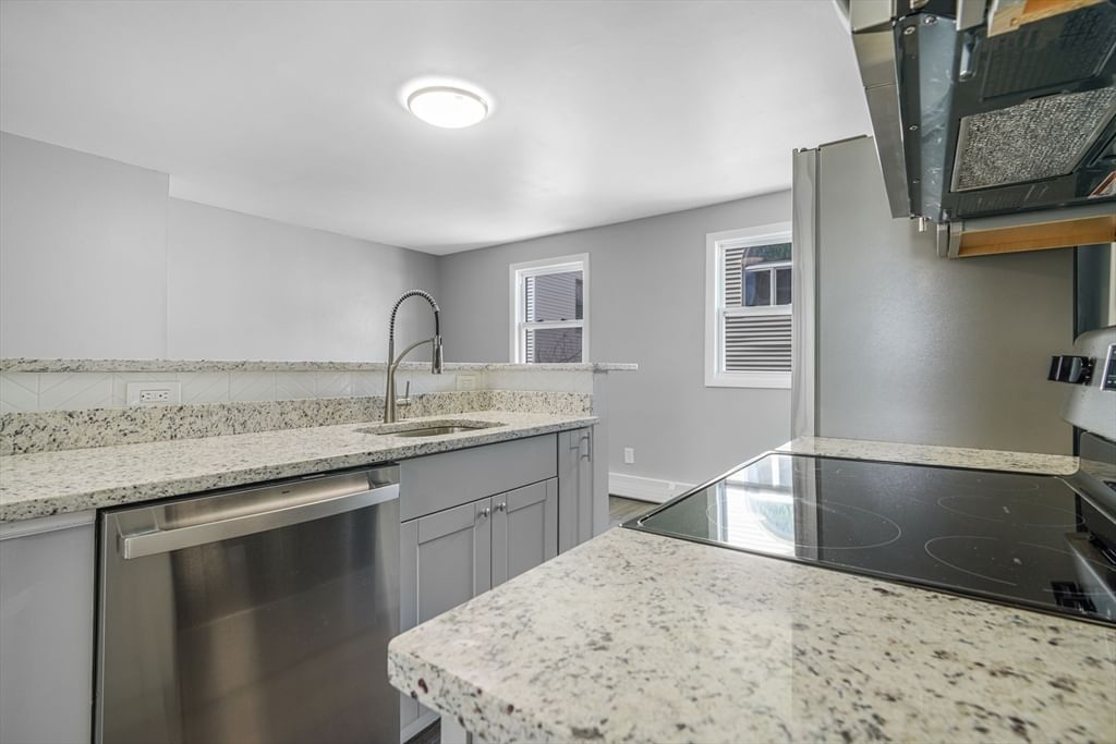 1081 Bedford St, Fall River, MA, 1081 Bedford St, Fall River, MA Photo #8