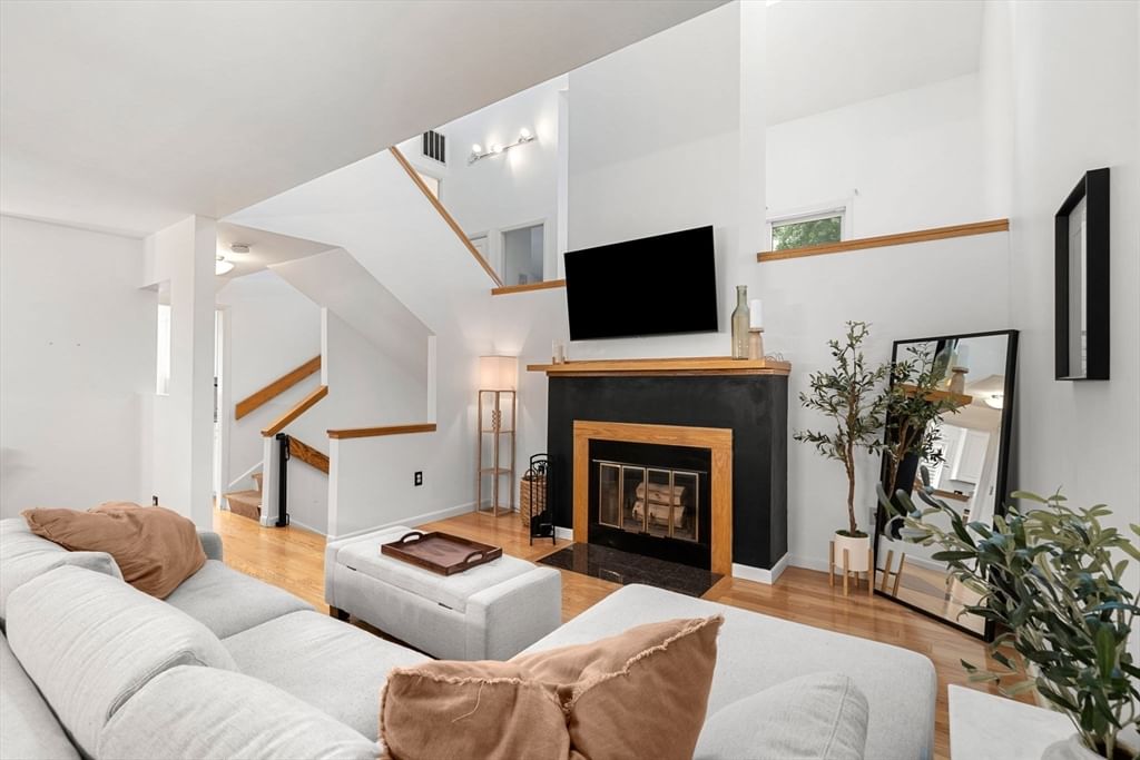 406 Pine Brook Dr #406, Peabody, MA, 406 Pine Brook Dr #406, Peabody, MA Photo #1