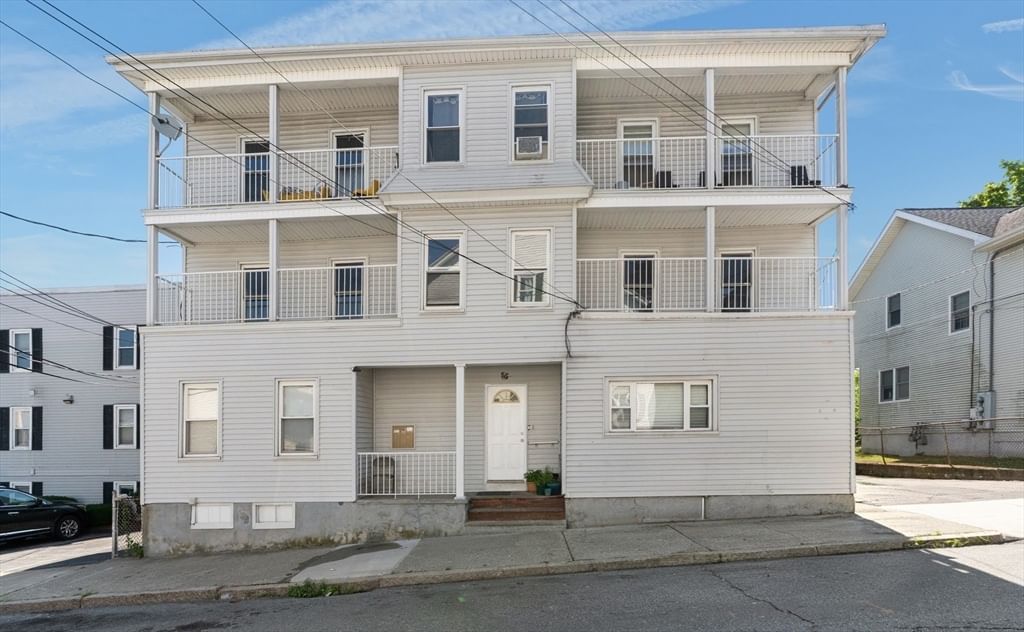 Photo of 554 Third St, Fall River, MA