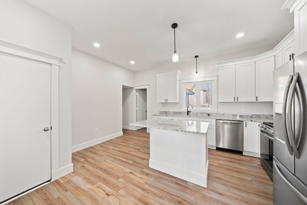 218 South Ave, Whitman, MA Photo #9