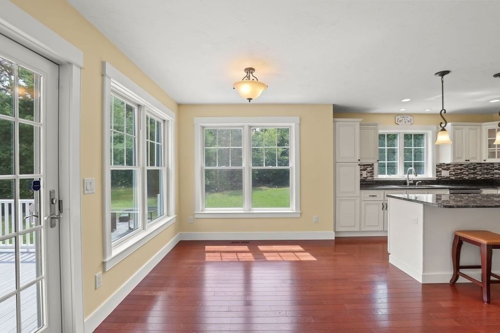 10 Pond Edge Trl, Wareham, MA Photo #14
