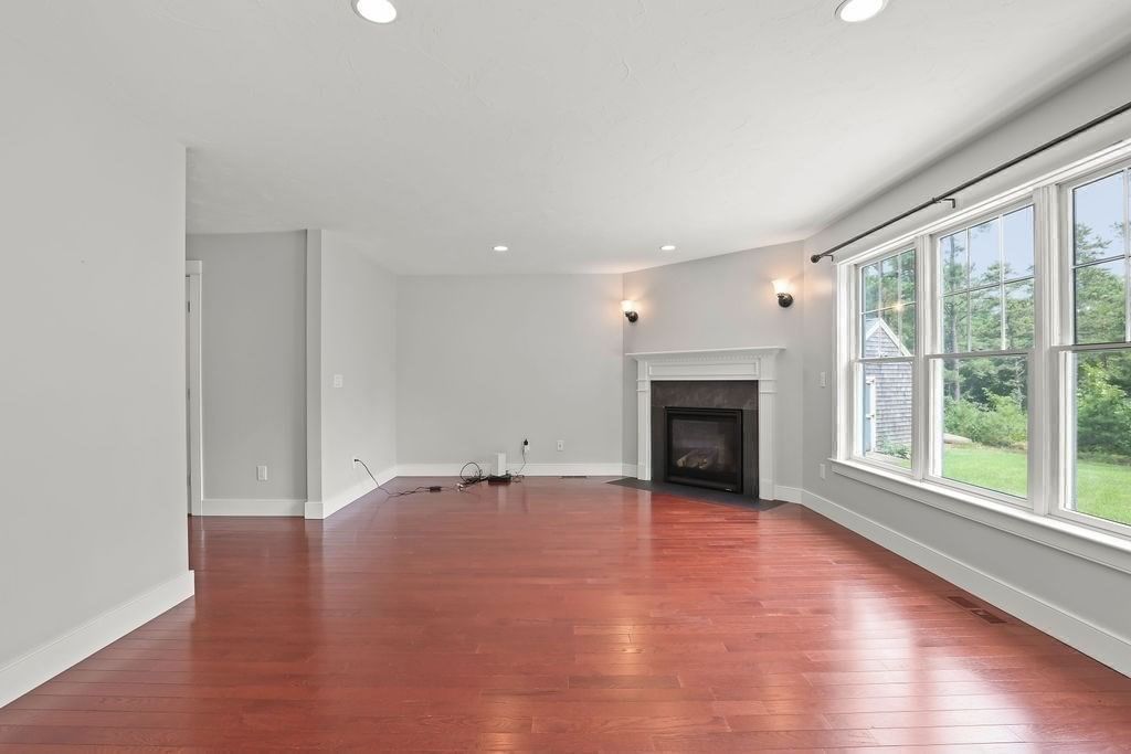 10 Pond Edge Trl, Wareham, MA Photo #20