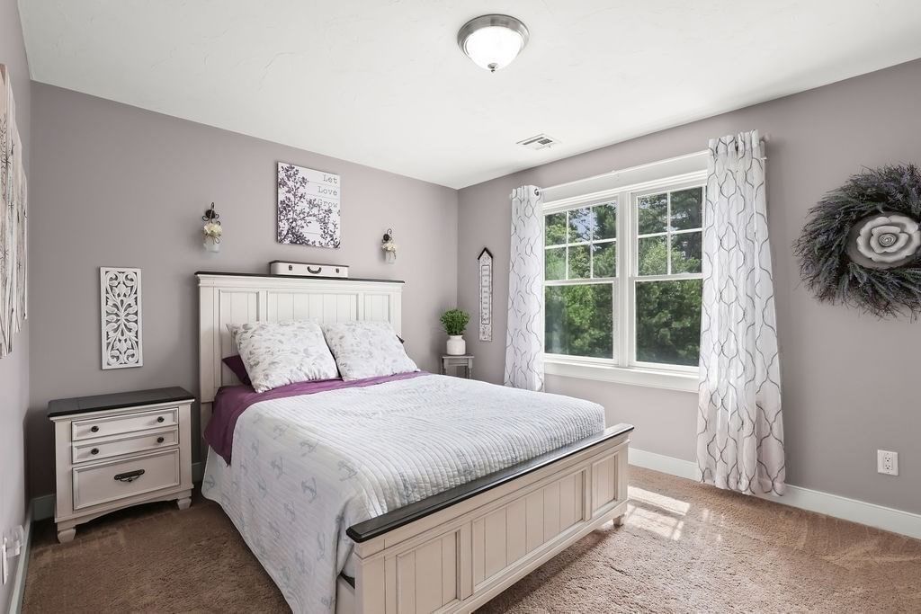 10 Pond Edge Trl, Wareham, MA Photo #29