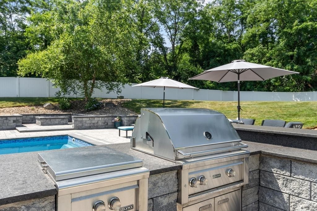 7 Bridle Spur Ln, Danvers, MA, 7 Bridle Spur Ln, Danvers, MA Photo #40