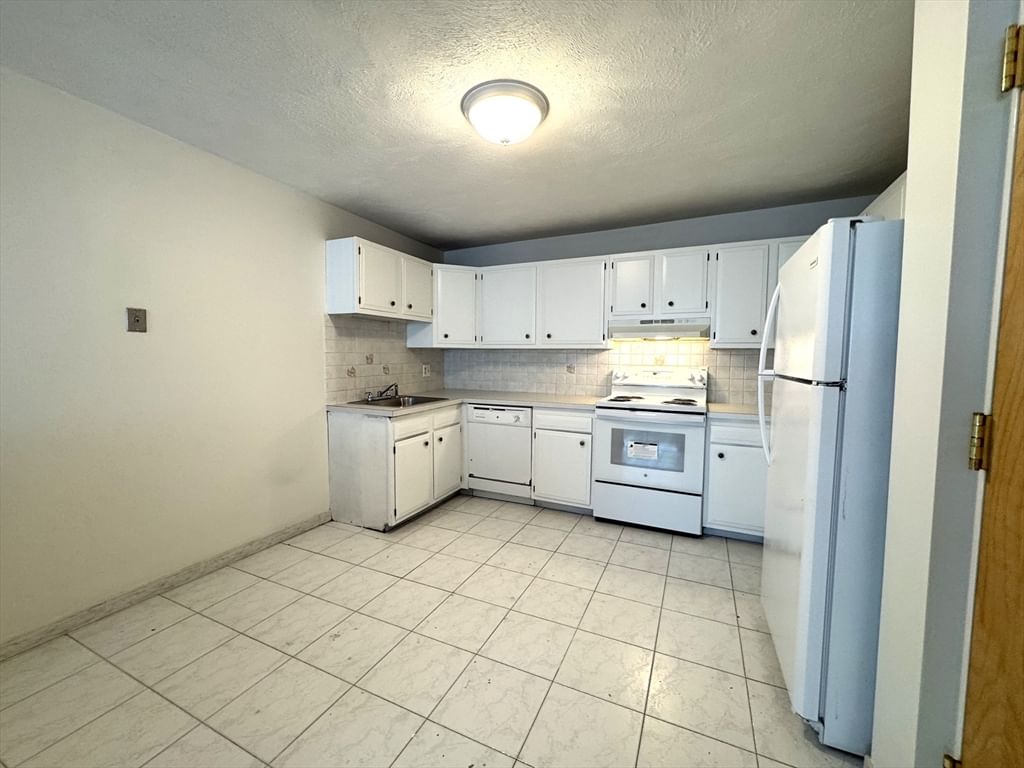 6 Mclean Pl #5, Wakefield, MA, 6 Mclean Pl #5, Wakefield, MA Photo #2