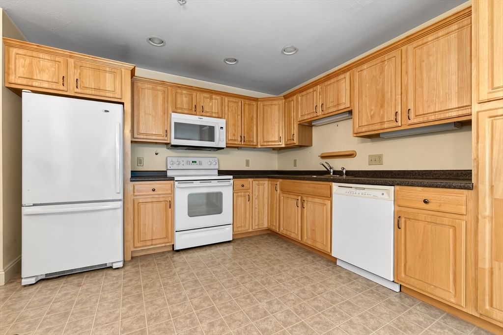 135 Beach Rd #217, Salisbury, MA, 135 Beach Rd #217, Salisbury, MA Photo #11