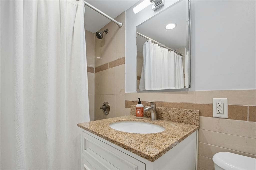 6 Whittier Pl #3L, Boston, MA Photo #17