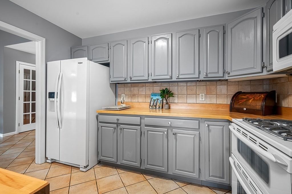 90 Sturbridge Hills Rd #90, Sturbridge, MA, 90 Sturbridge Hills Rd #90, Sturbridge, MA Photo #9