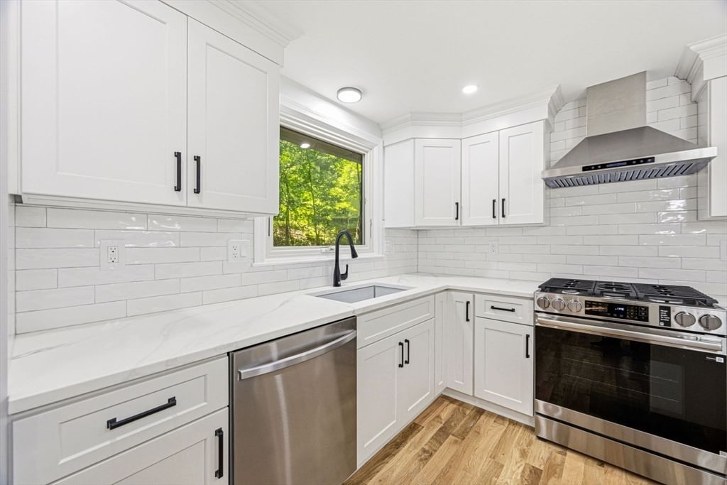 7 Hillcrest Dr, Acton, MA Photo #20