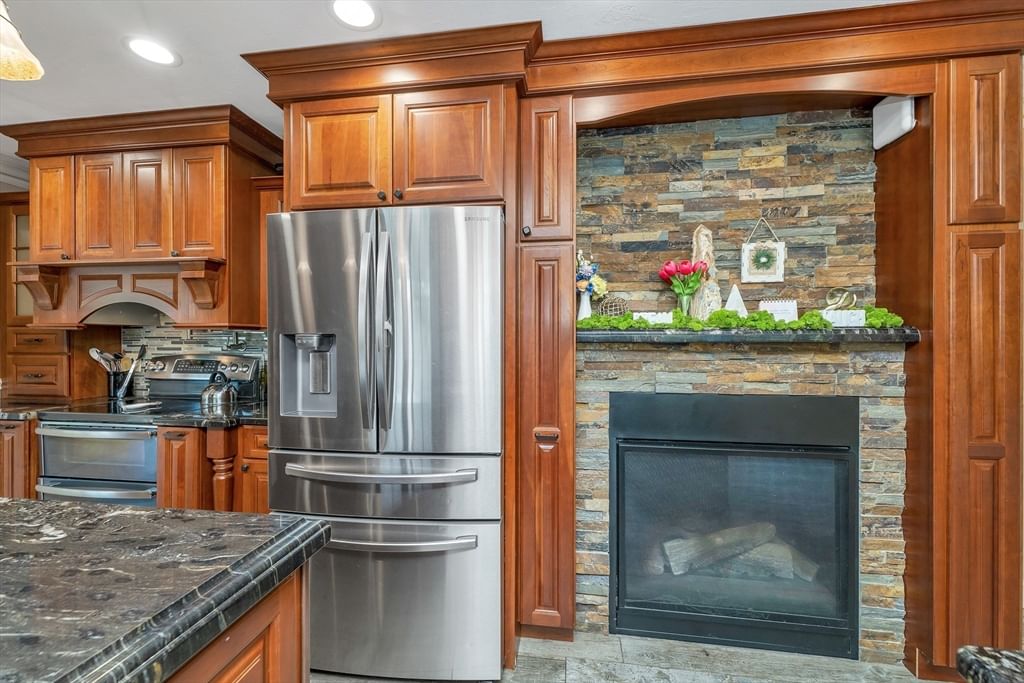 98 Robinson Rd, Hudson, NH, 98 Robinson Rd, Hudson, NH Photo #15