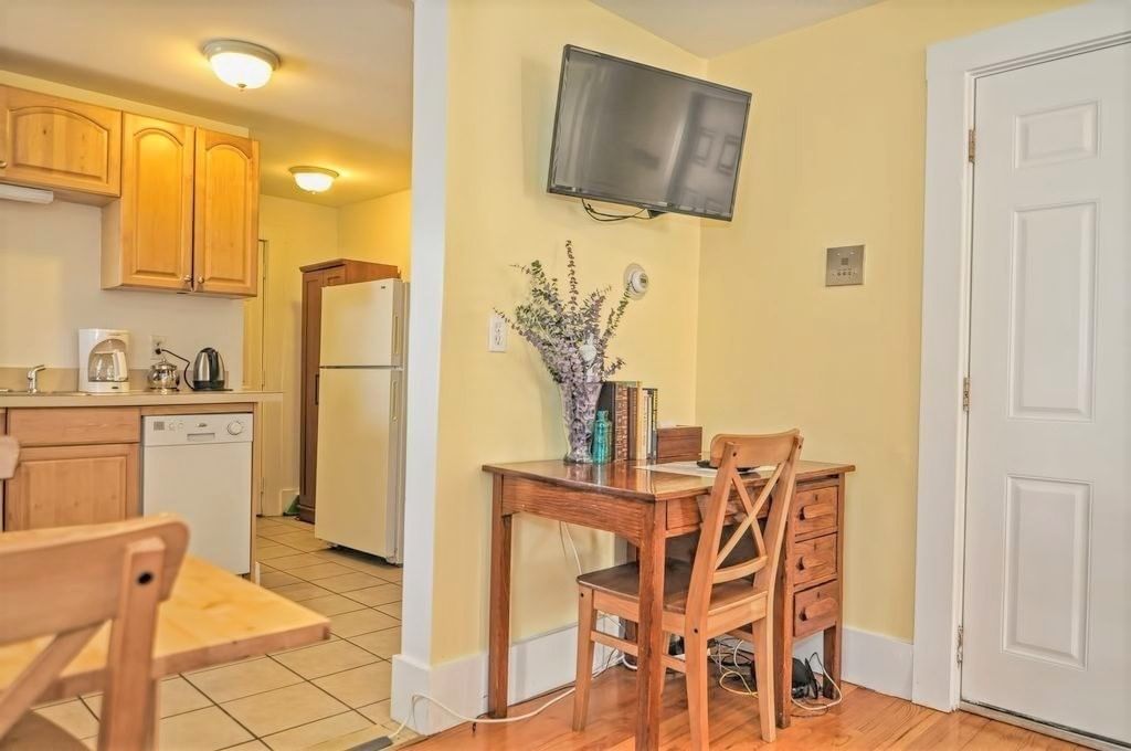 375 Western Ave #2, Cambridge, MA Photo #5