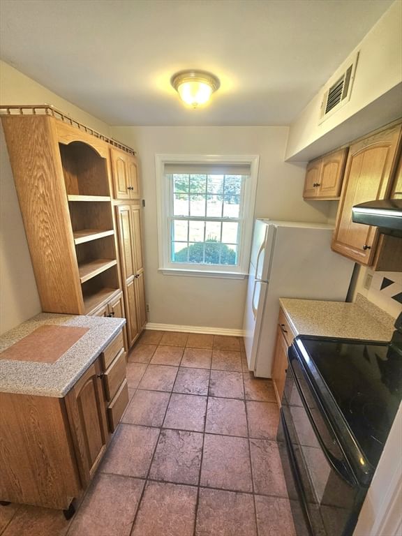 2003 Windsor Drive #2003, Framingham, MA Photo #5